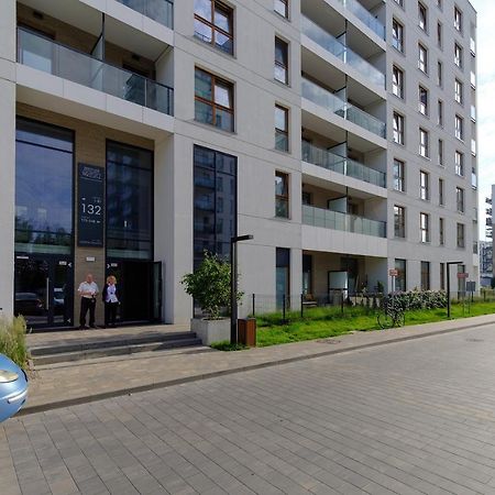 Hello Apartments Zajezdnia Wrzeszcz With Private Parking กดัญสก์ ภายนอก รูปภาพ