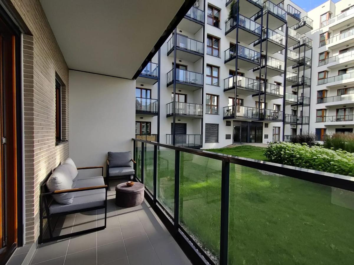 Hello Apartments Zajezdnia Wrzeszcz With Private Parking กดัญสก์ ภายนอก รูปภาพ
