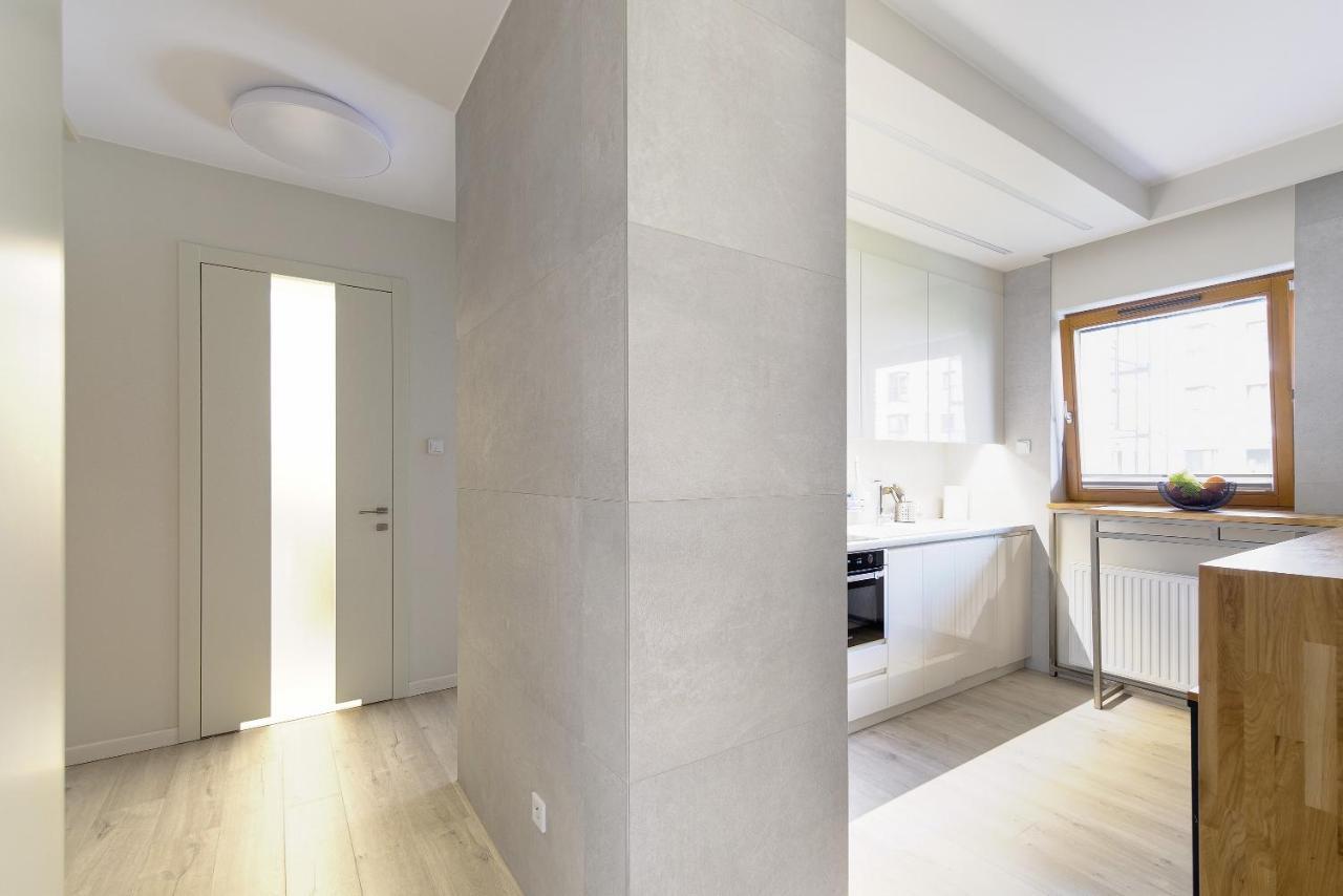 Hello Apartments Zajezdnia Wrzeszcz With Private Parking กดัญสก์ ภายนอก รูปภาพ