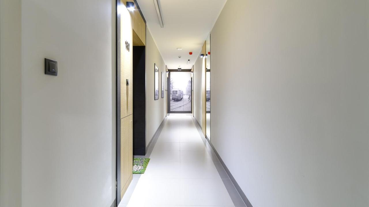 Hello Apartments Zajezdnia Wrzeszcz With Private Parking กดัญสก์ ภายนอก รูปภาพ