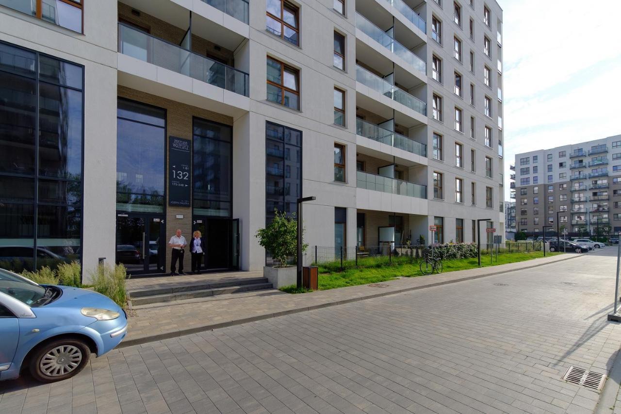 Hello Apartments Zajezdnia Wrzeszcz With Private Parking กดัญสก์ ภายนอก รูปภาพ