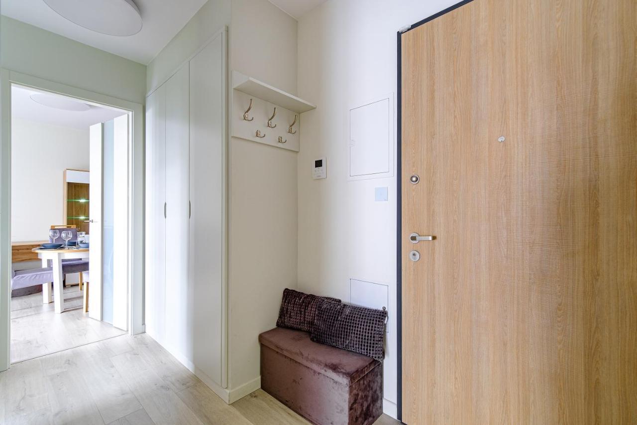 Hello Apartments Zajezdnia Wrzeszcz With Private Parking กดัญสก์ ภายนอก รูปภาพ